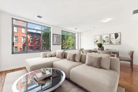 25 MCWILLIAMS PL