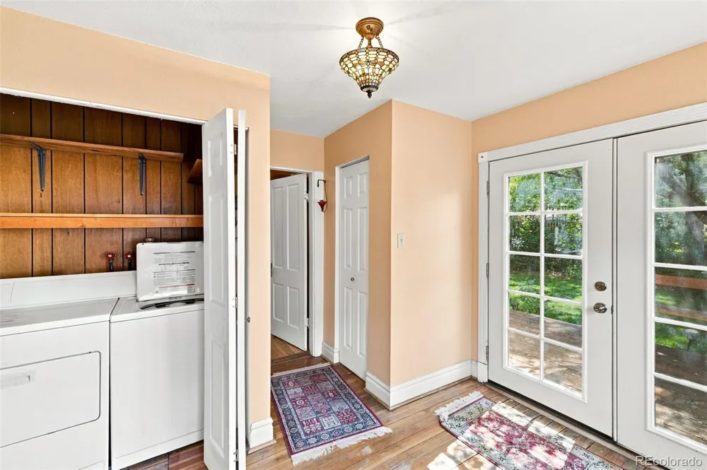 421 E Caramillo Street Colorado Springs, CO 80907