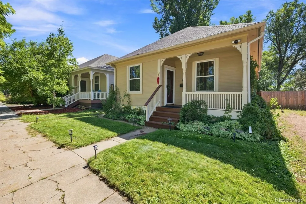 421 E Caramillo Street Colorado Springs, CO 80907