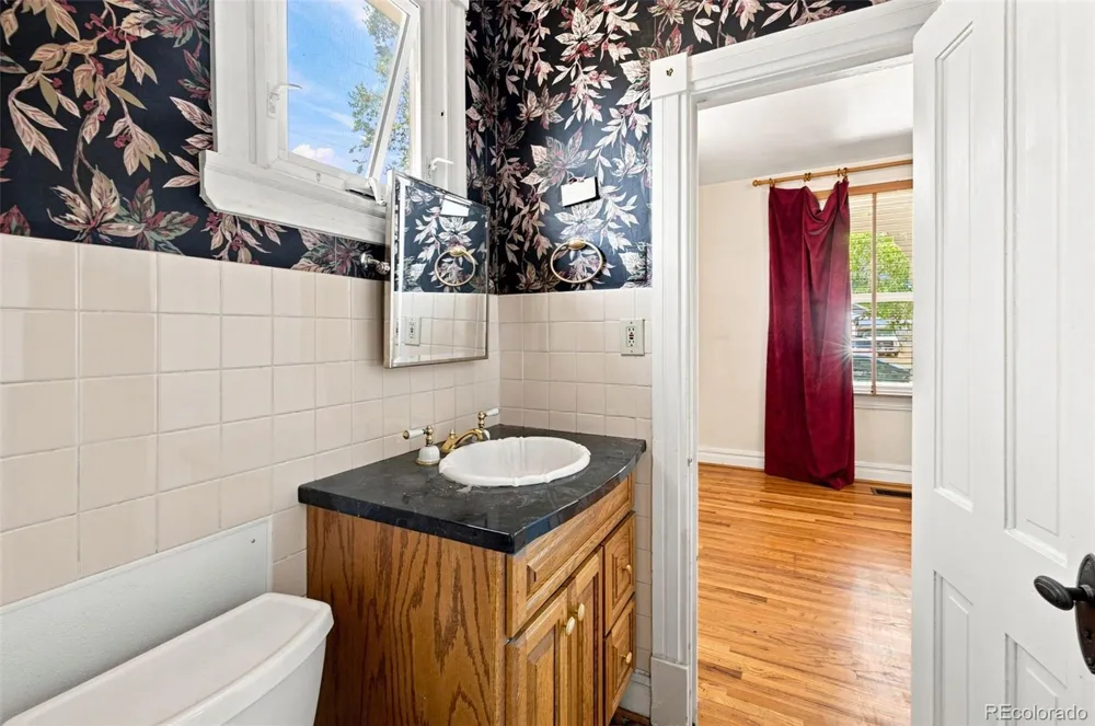 421 E Caramillo Street Colorado Springs, CO 80907