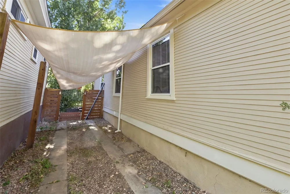 421 E Caramillo Street Colorado Springs, CO 80907