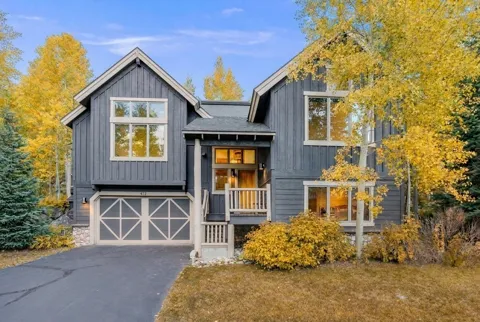 413 Kestrel Lane