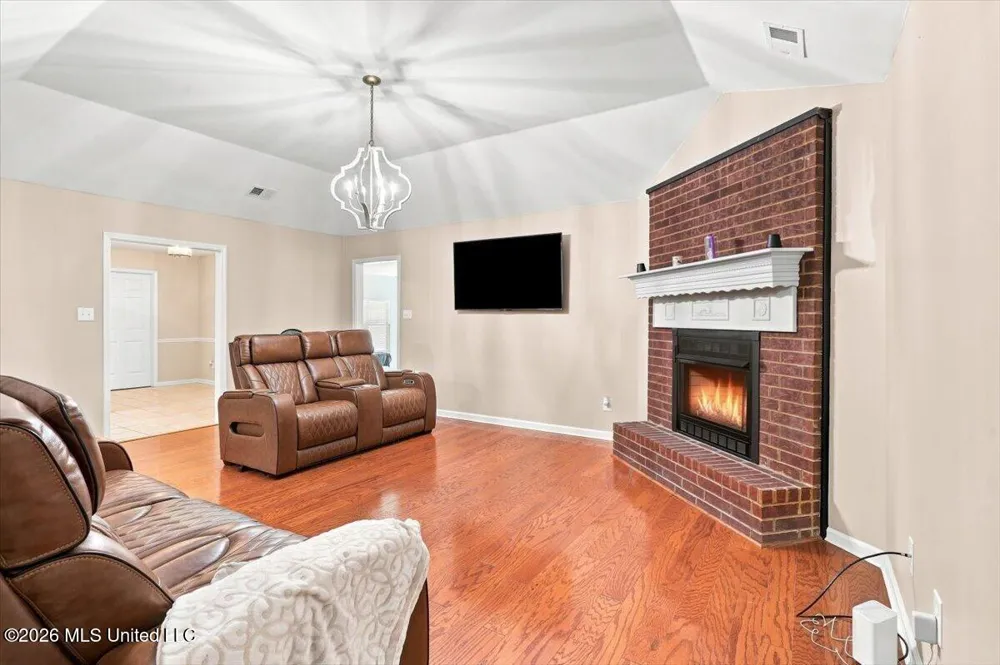 5285 Wildwood Drive Southaven, MS 38671