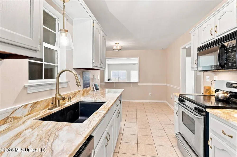 5285 Wildwood Drive Southaven, MS 38671