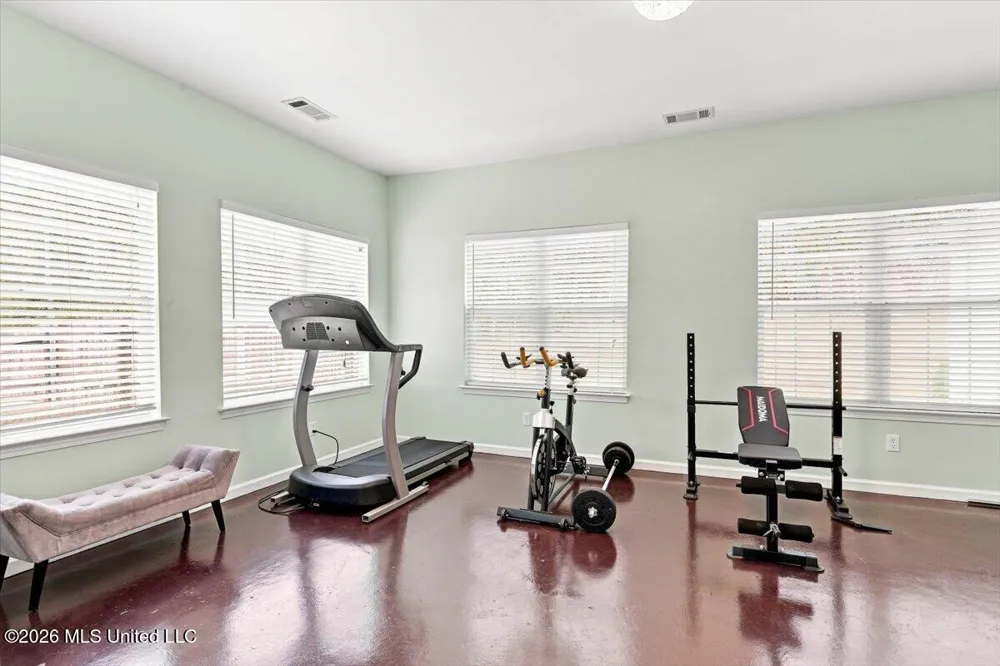 5285 Wildwood Drive Southaven, MS 38671