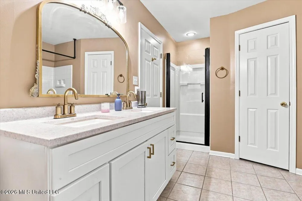 5285 Wildwood Drive Southaven, MS 38671