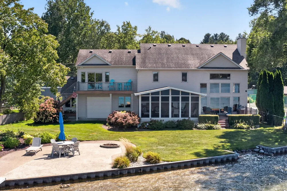 15172 Birch Lake Shore Drive Vandalia, MI 49095