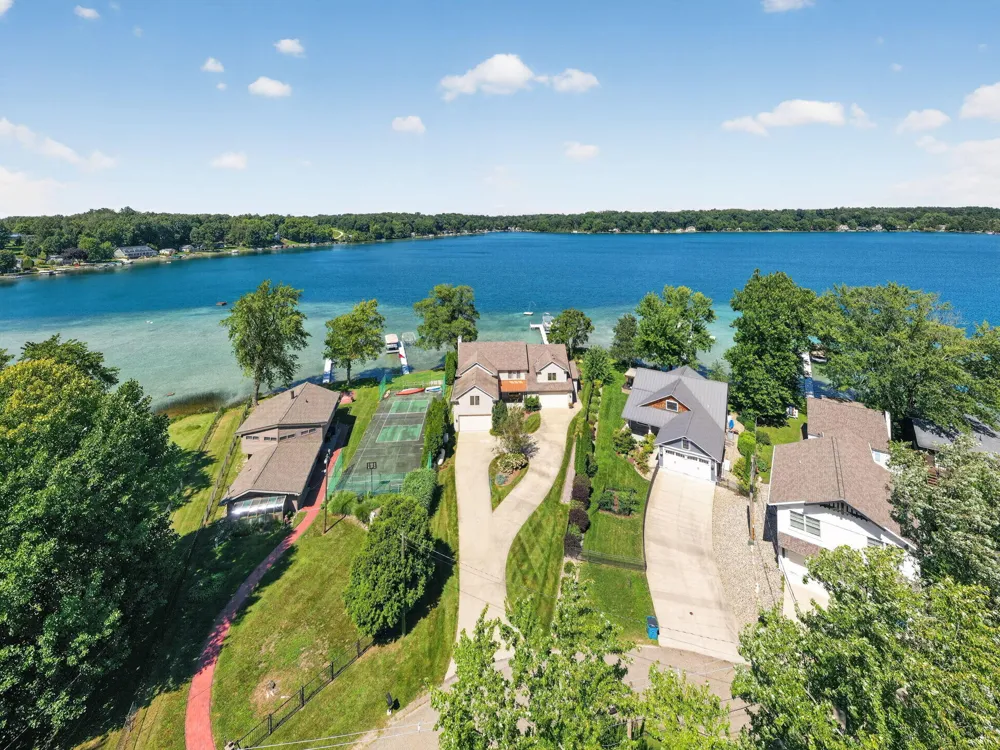 15172 Birch Lake Shore Drive Vandalia, MI 49095