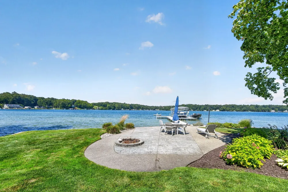 15172 Birch Lake Shore Drive Vandalia, MI 49095