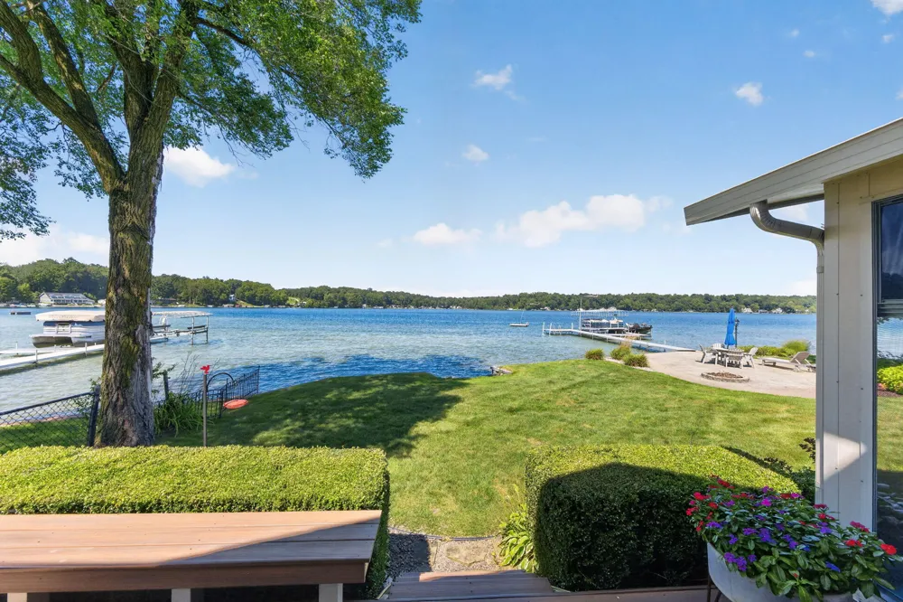 15172 Birch Lake Shore Drive Vandalia, MI 49095