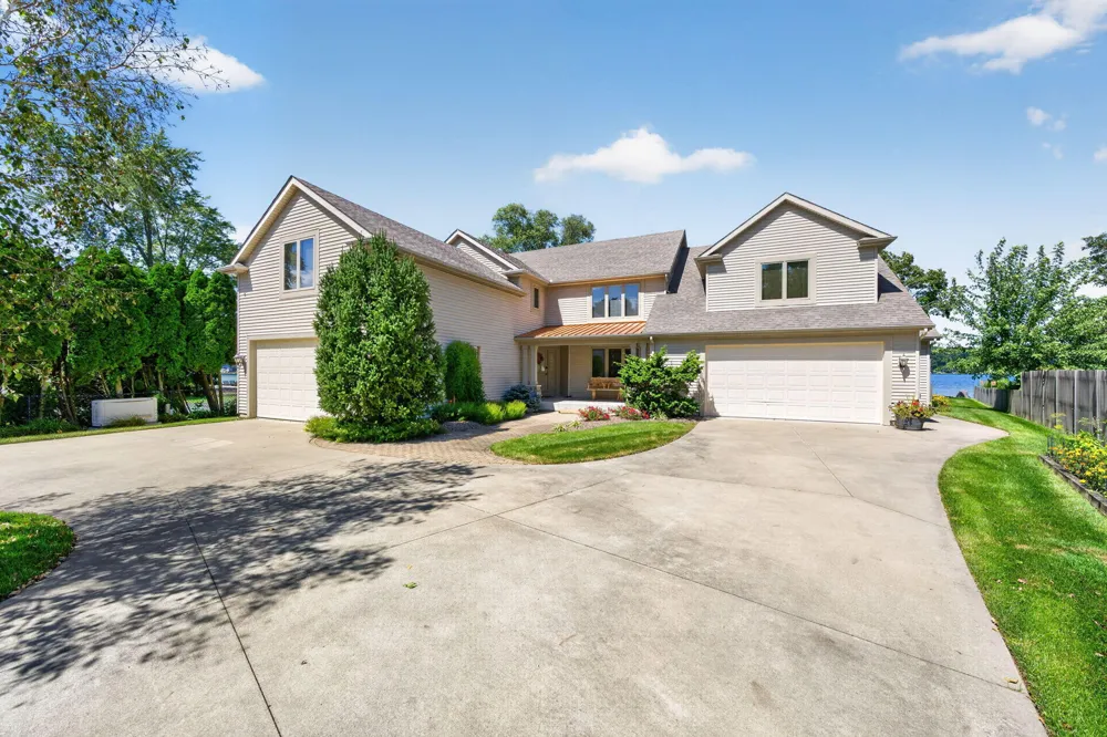 15172 Birch Lake Shore Drive Vandalia, MI 49095
