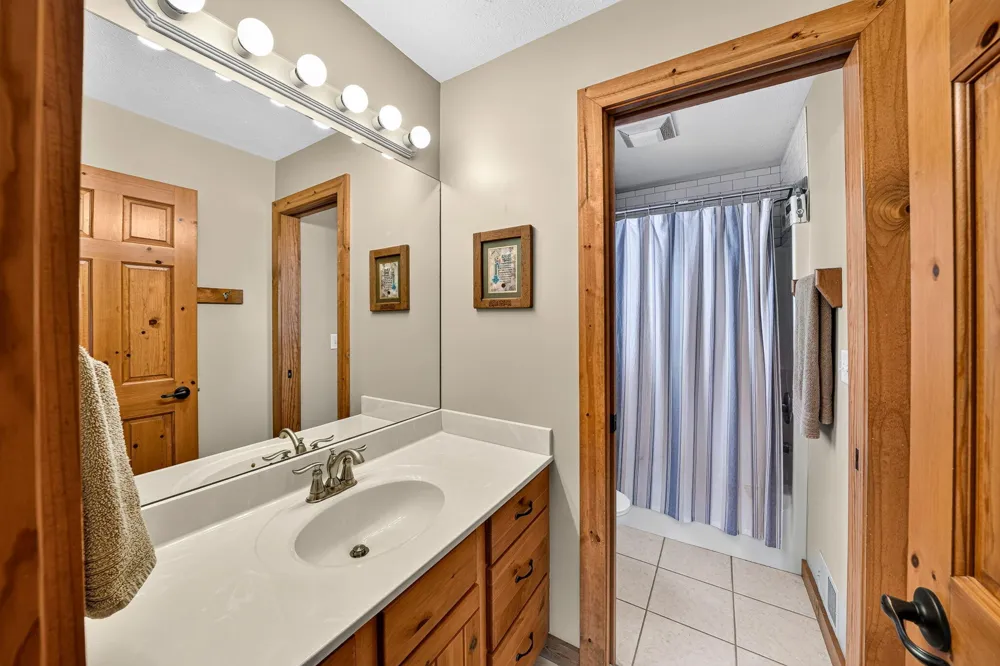 15172 Birch Lake Shore Drive Vandalia, MI 49095