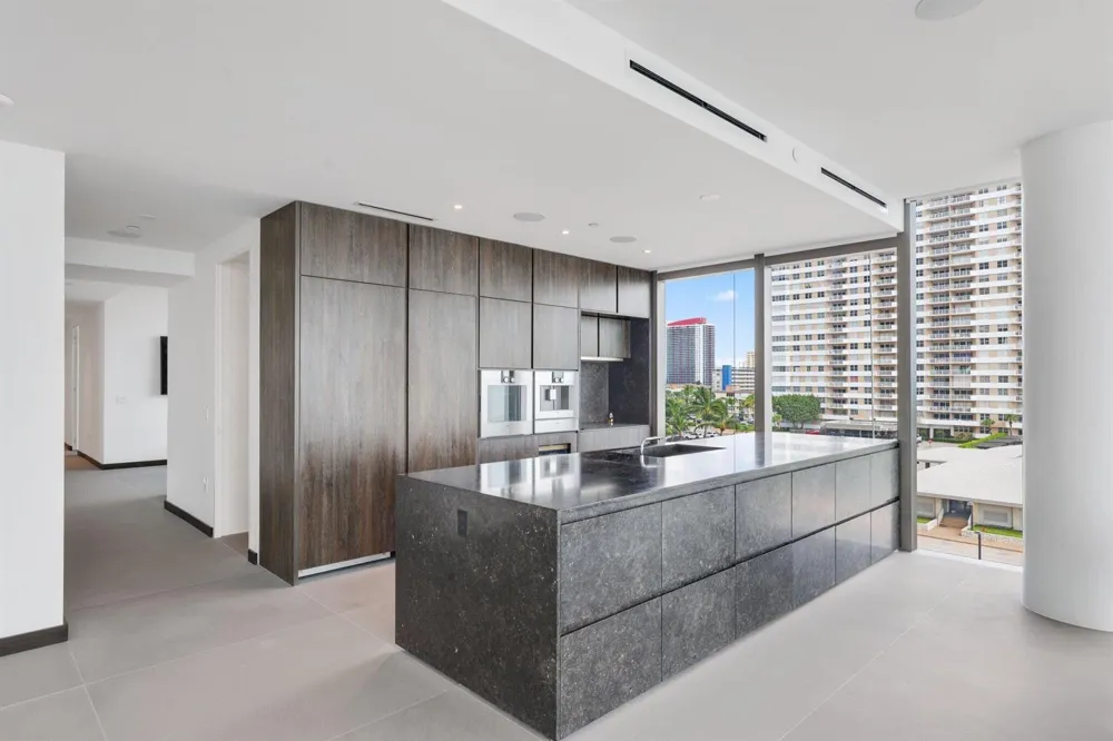 2000 S OCEAN DRIVE #5A Hallandale Beach, FL 33009