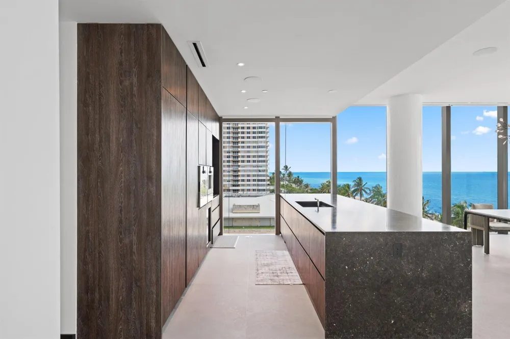 2000 S OCEAN DRIVE #5A Hallandale Beach, FL 33009