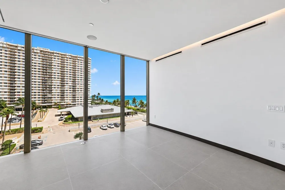 2000 S OCEAN DRIVE #5A Hallandale Beach, FL 33009