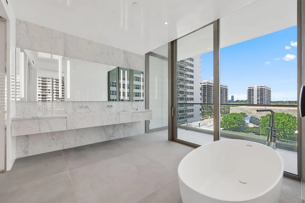 2000 S OCEAN DRIVE #5A Hallandale Beach, FL 33009