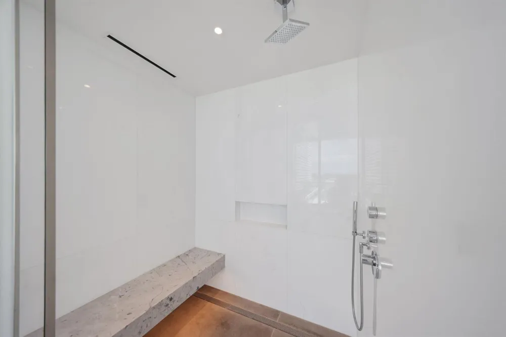 2000 S OCEAN DRIVE #5A Hallandale Beach, FL 33009