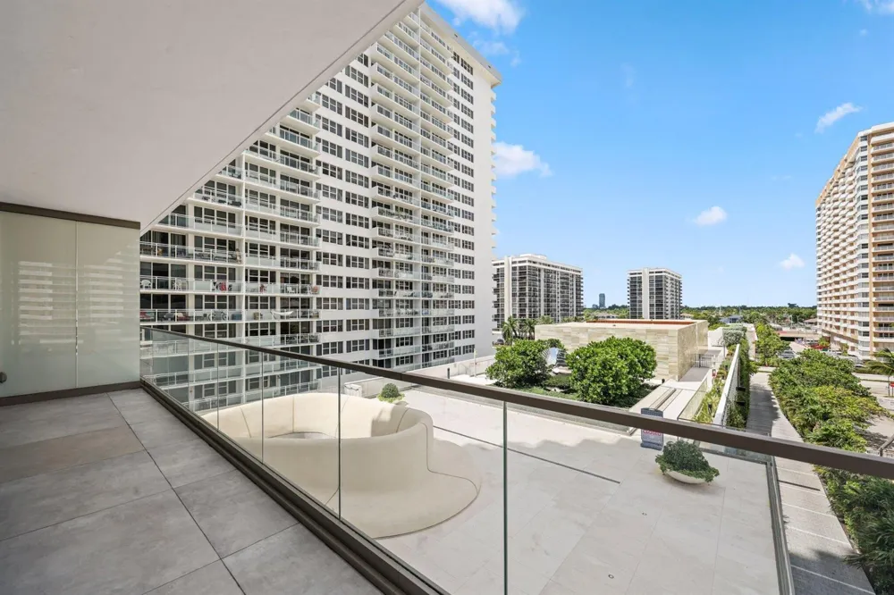 2000 S OCEAN DRIVE #5A Hallandale Beach, FL 33009