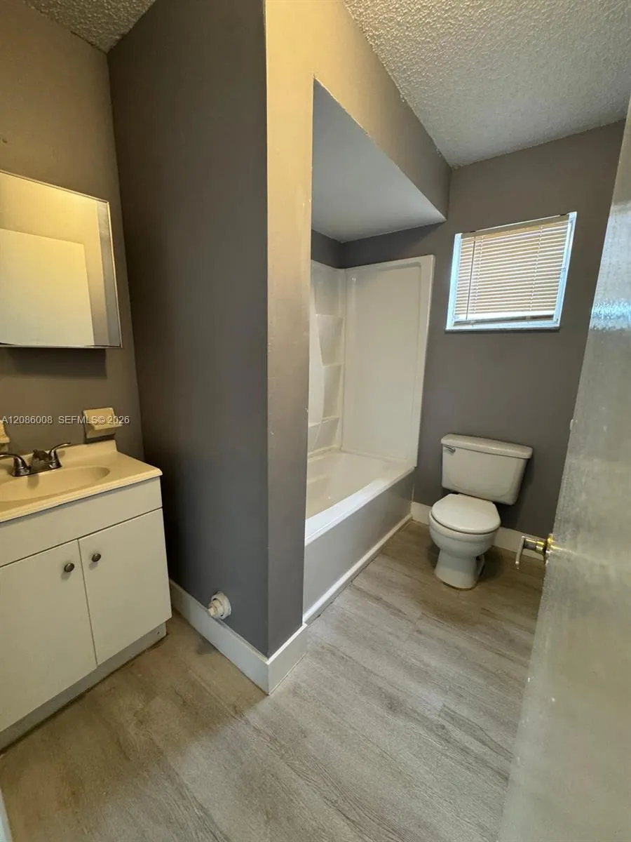 2920 Pierce St #2 Hollywood, FL 33020