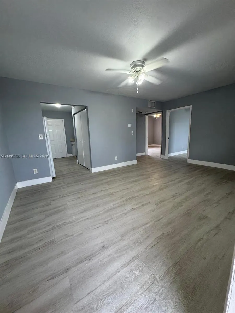 2920 Pierce St #2 Hollywood, FL 33020