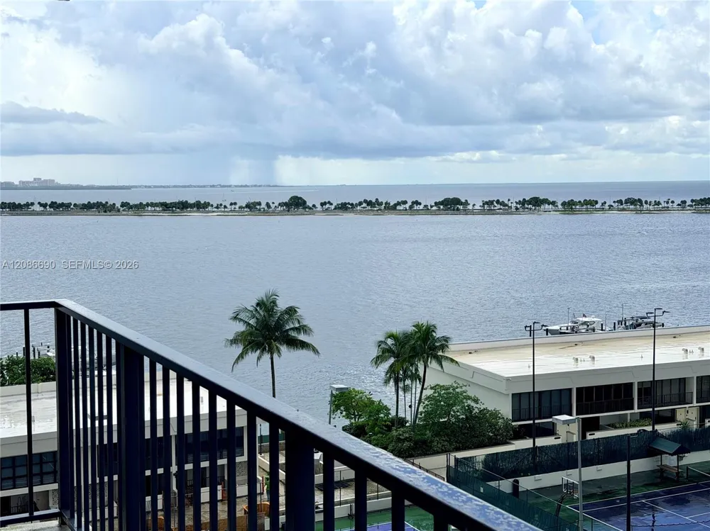 1901 Brickell Ave #B901 Miami, FL 33129