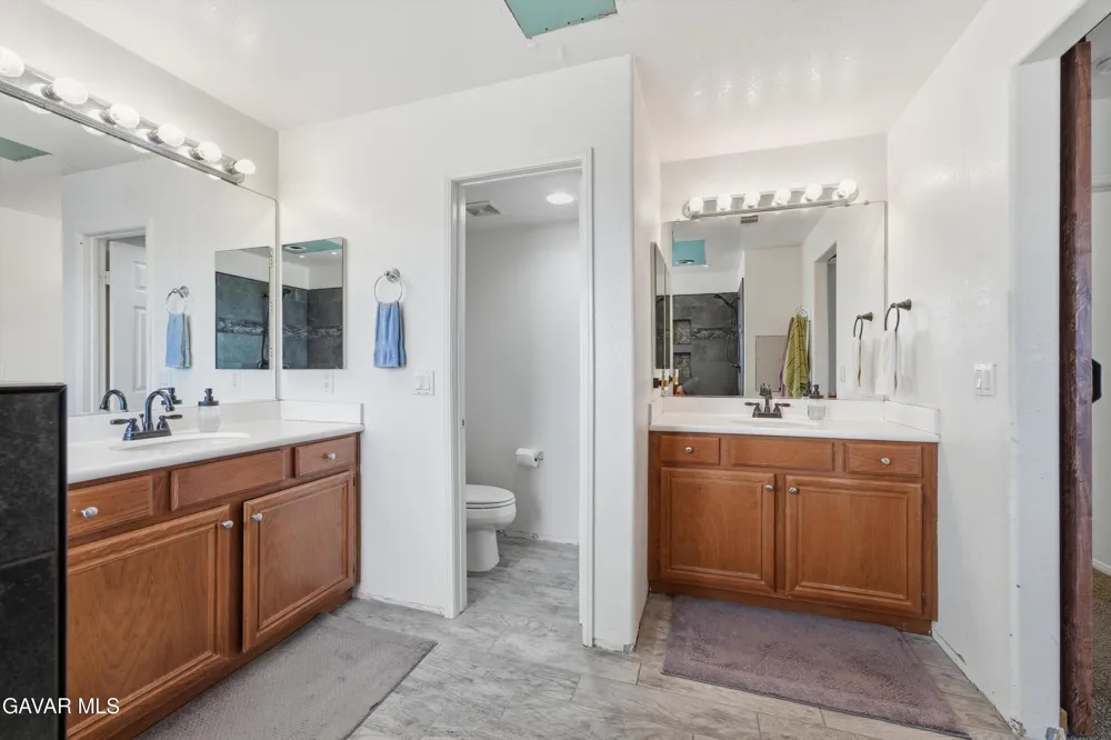 3153 E Avenue K 2 Lancaster, CA 93535