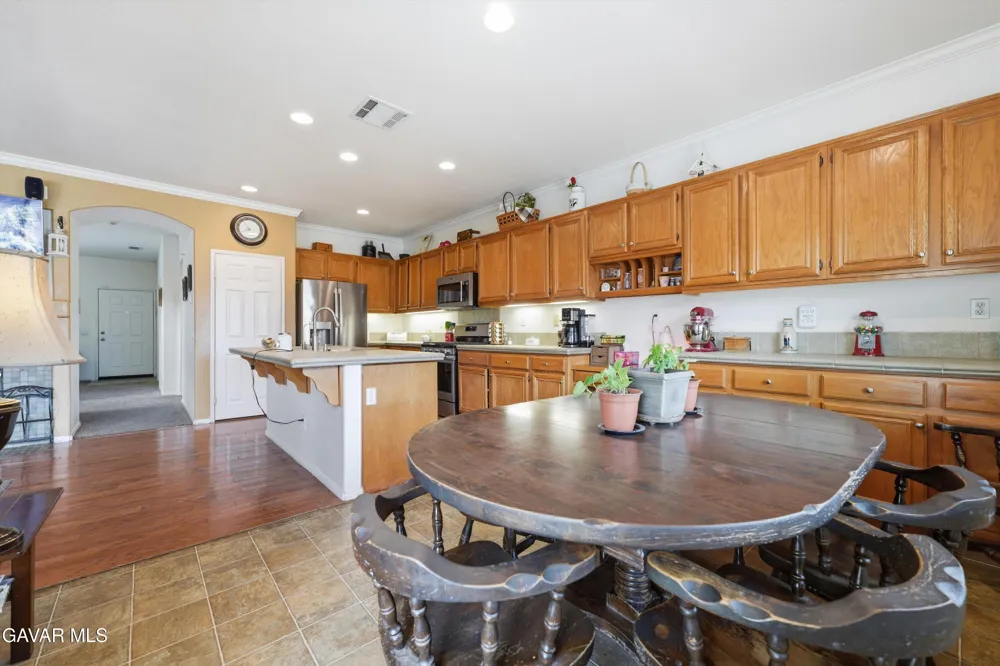 3153 E Avenue K 2 Lancaster, CA 93535