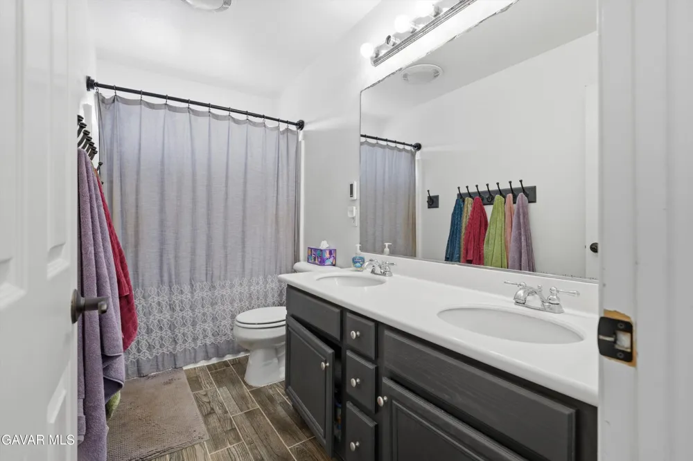 3153 E Avenue K 2 Lancaster, CA 93535