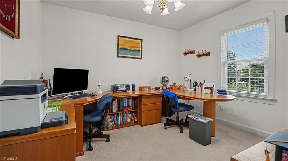 4315 Chilton Way High Point, NC 27265