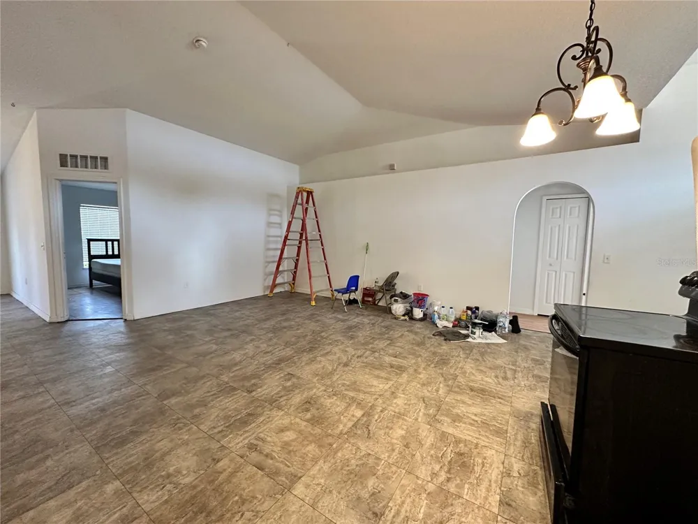 2013 HONEYBELL AVENUE Haines City, FL 33844
