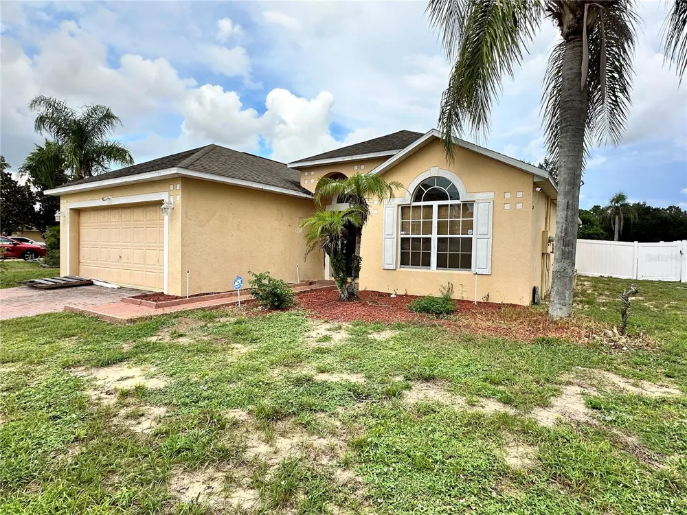 2013 HONEYBELL AVENUE Haines City, FL 33844