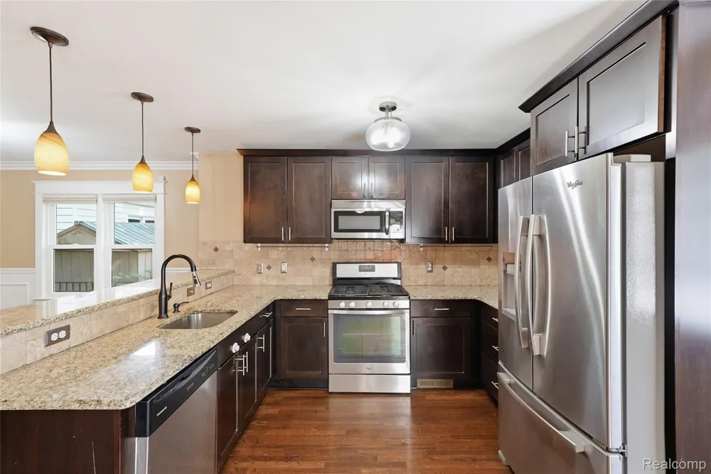 1223 Greenleaf Drive Royal Oak City, MI 48067