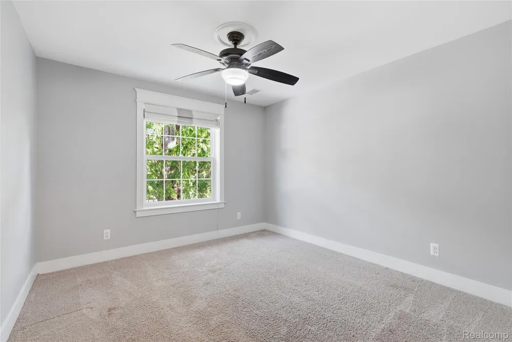 1223 Greenleaf Drive Royal Oak City, MI 48067