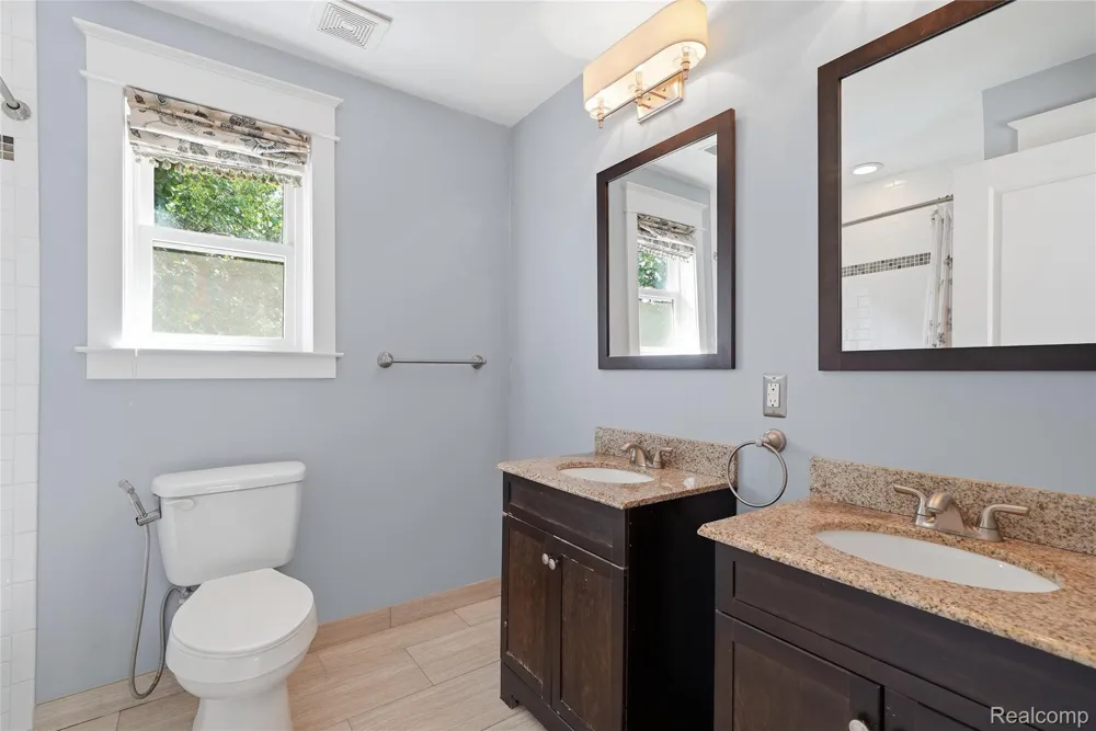 1223 Greenleaf Drive Royal Oak City, MI 48067