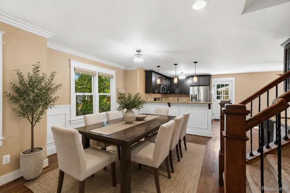 1223 Greenleaf Drive Royal Oak City, MI 48067