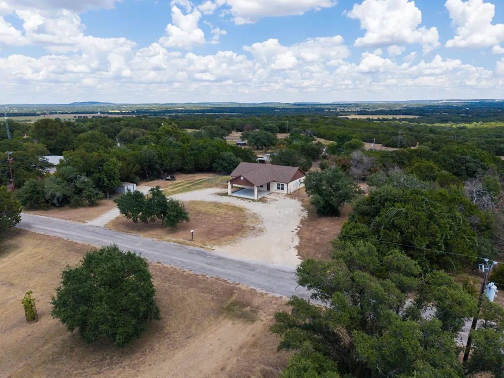 534 County Road 3081 Lampasas, TX 76550