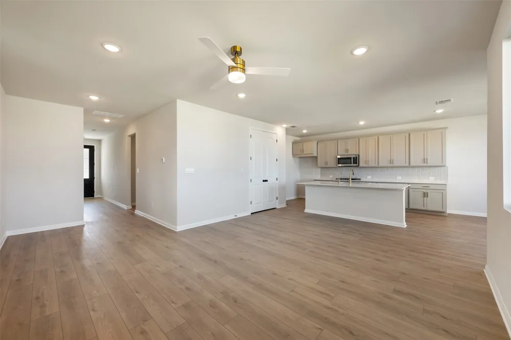 204 Clover Bend Liberty Hill, TX 78642