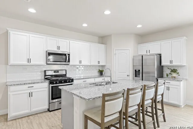 337 Aberdeen Boerne, TX 78015