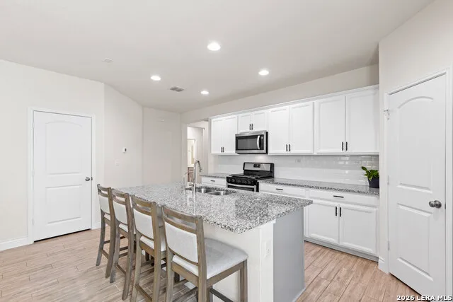 337 Aberdeen Boerne, TX 78015
