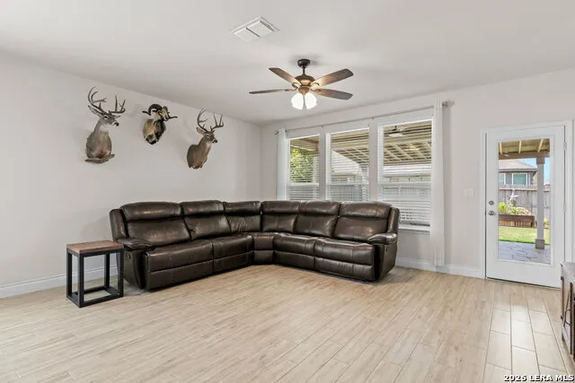 337 Aberdeen Boerne, TX 78015