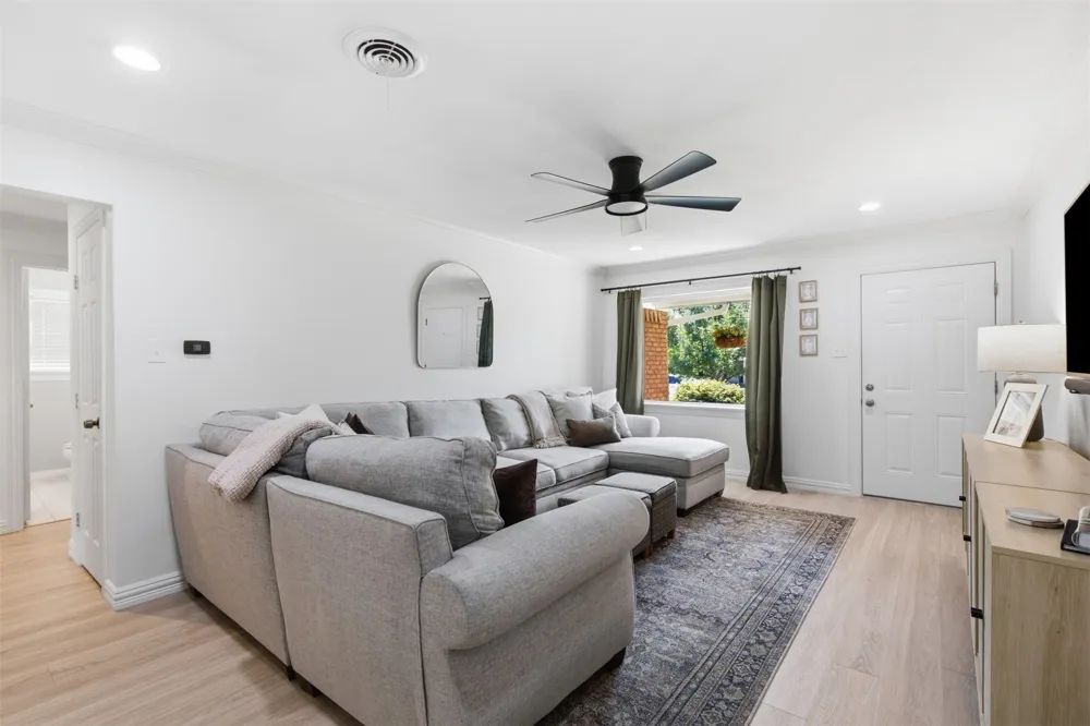 433 La Salle Drive Richardson, TX 75081