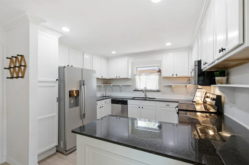 433 La Salle Drive Richardson, TX 75081
