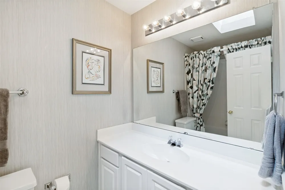 18728 Flatstone Court Dallas, TX 75252