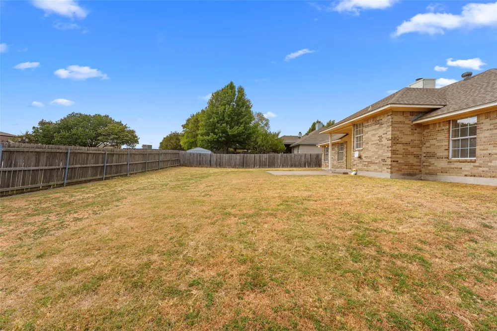 419 Strata Drive Denton, TX 76201