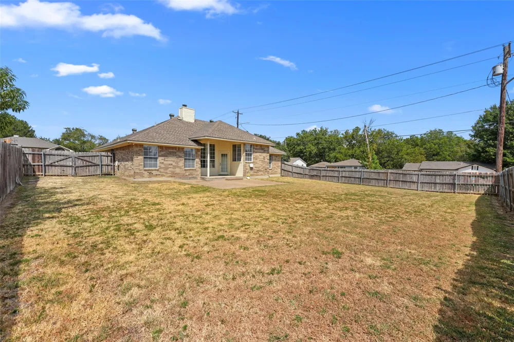419 Strata Drive Denton, TX 76201
