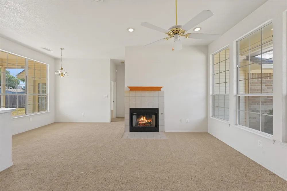 419 Strata Drive Denton, TX 76201