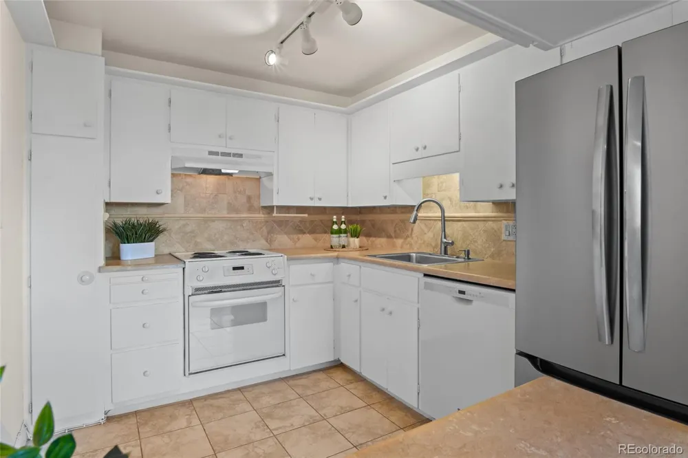 1085 Lafayette Street #403 Denver, CO 80218