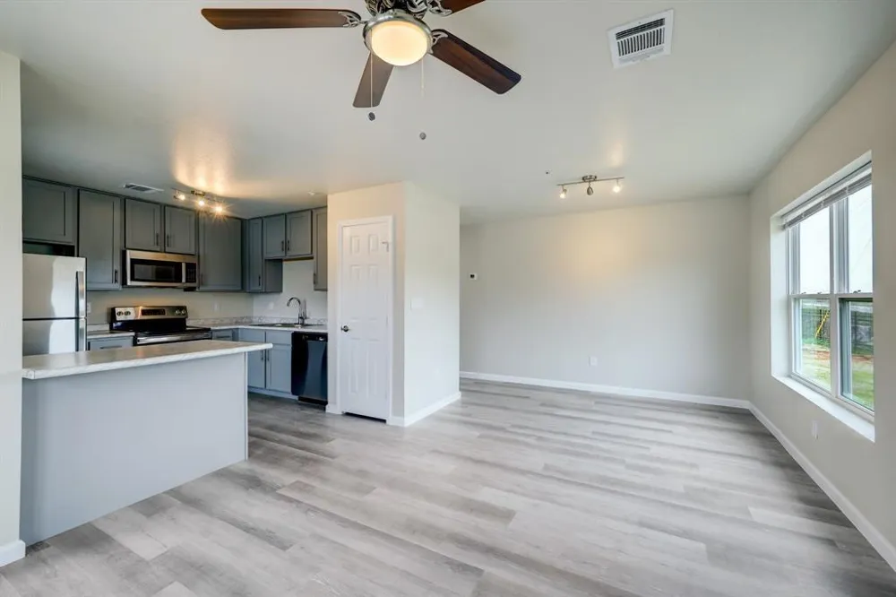 155 Plez Morgan Drive #1F Montgomery, TX 77356