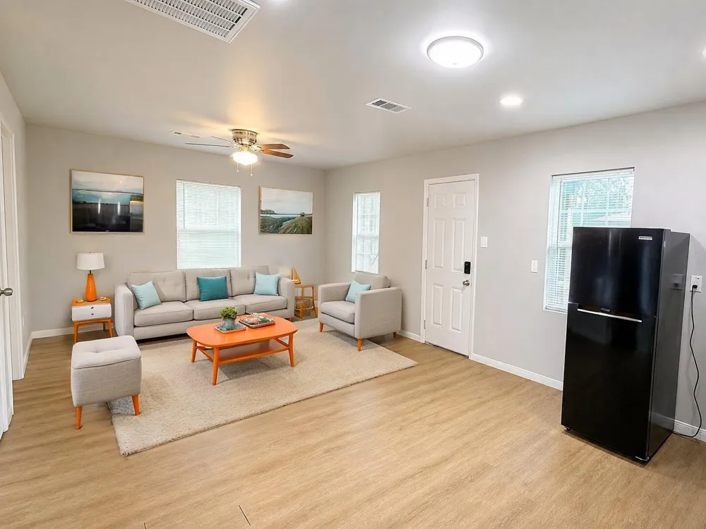 15521 Highway 6 Santa Fe, TX 77517