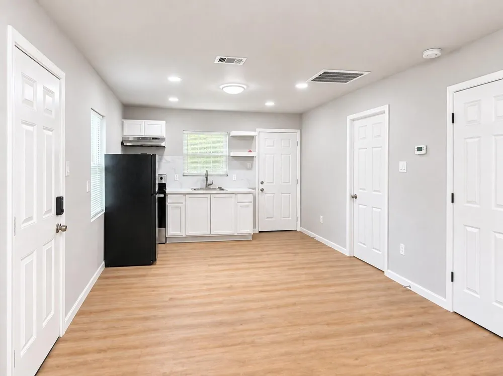15521 Highway 6 Santa Fe, TX 77517
